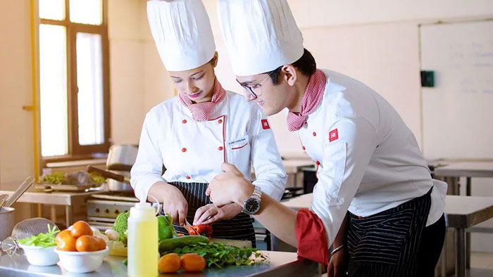 درآمد شغل آشپزی در قبرس شمالی